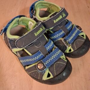 Kamik Kids Navy and Lime Sandals